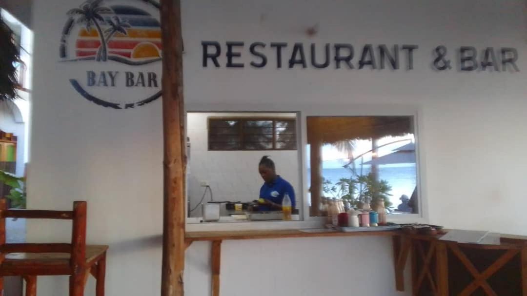 Aquarium Beach House Nungwi Luaran gambar