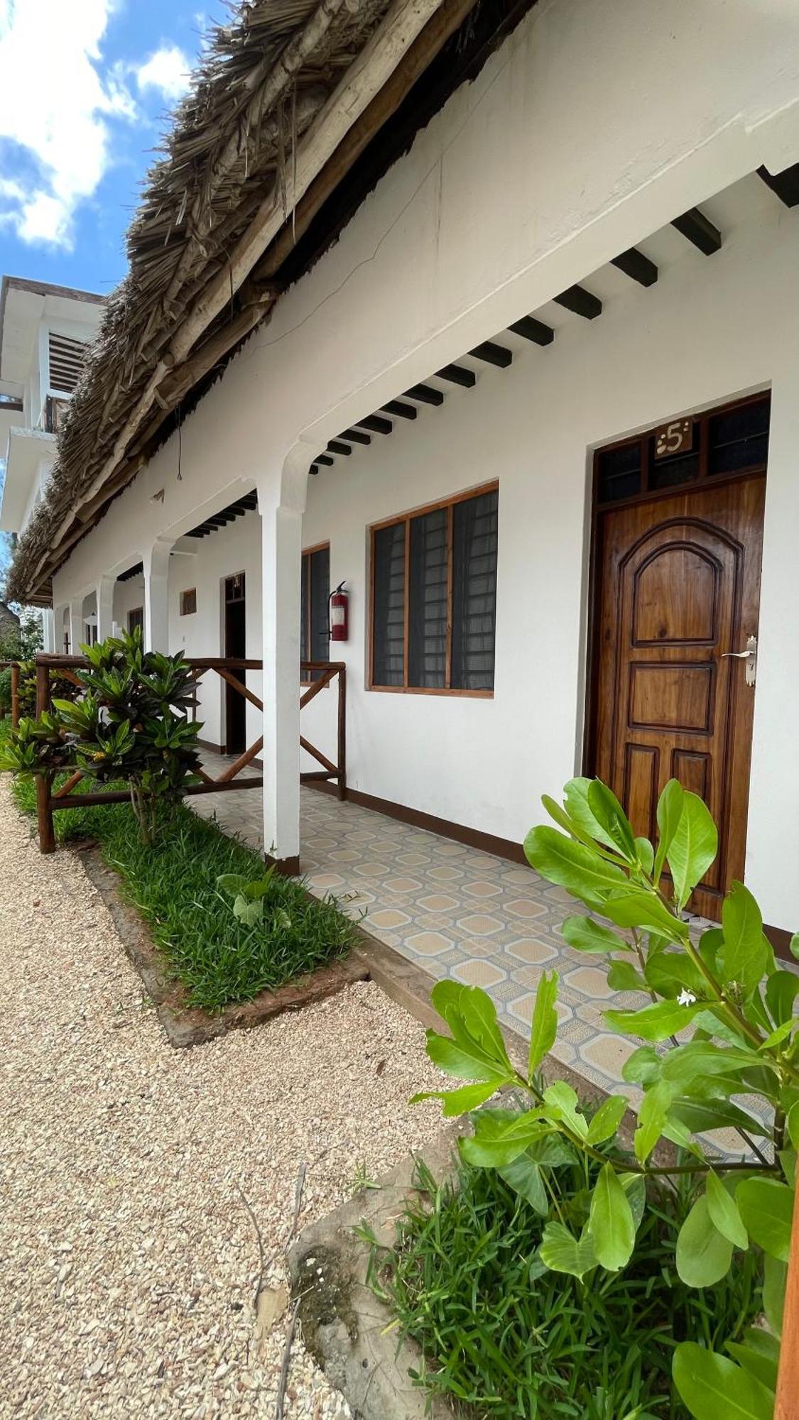 Aquarium Beach House Nungwi Luaran gambar
